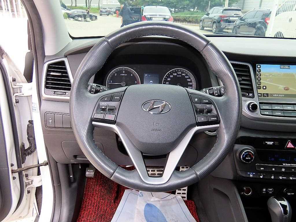 Hyundai Tucson — photo 08