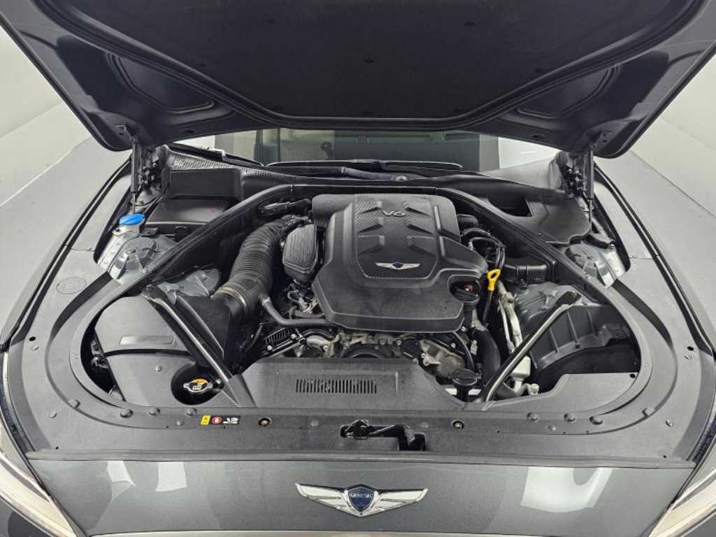 Genesis G80 — photo 06