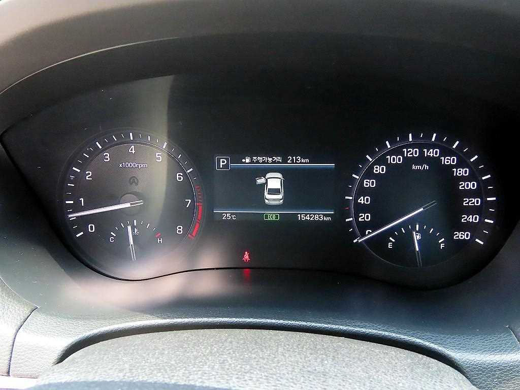 Genesis G80 — photo 09