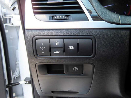 Genesis G80 — photo 13
