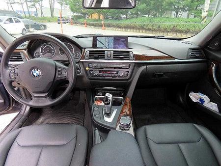 BMW 3-Series — photo 07