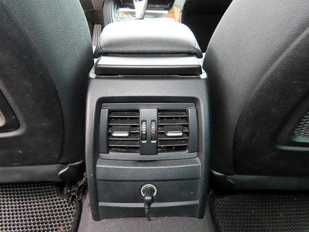 BMW 3-Series — photo 17
