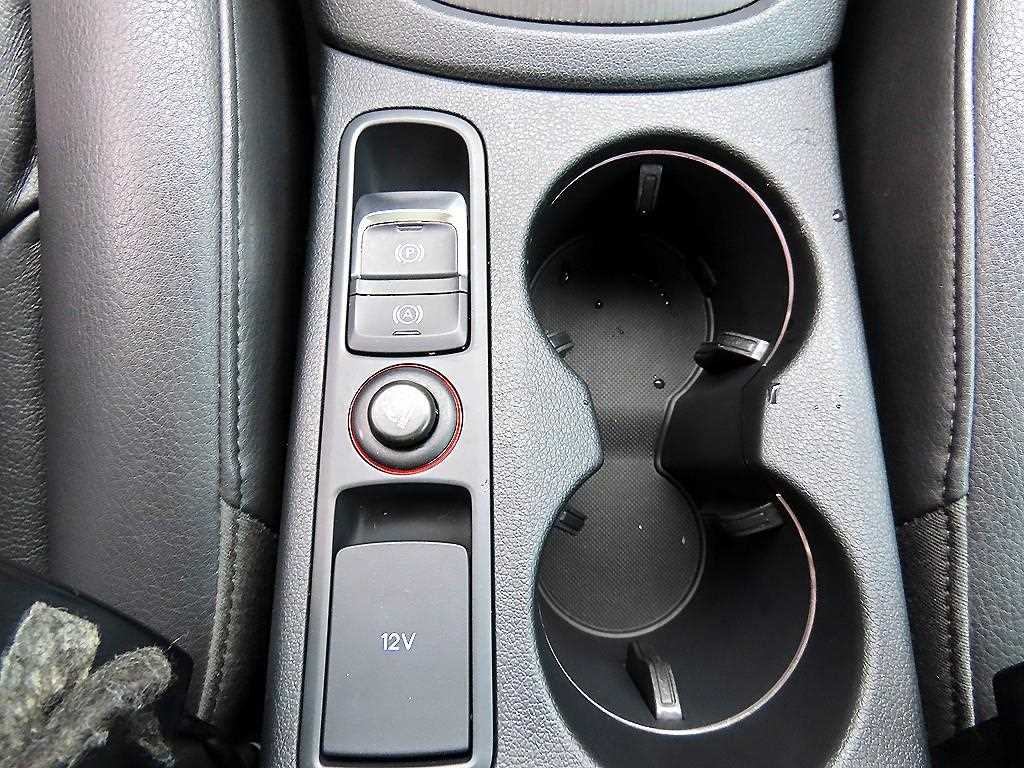 Audi Q3 — photo 12