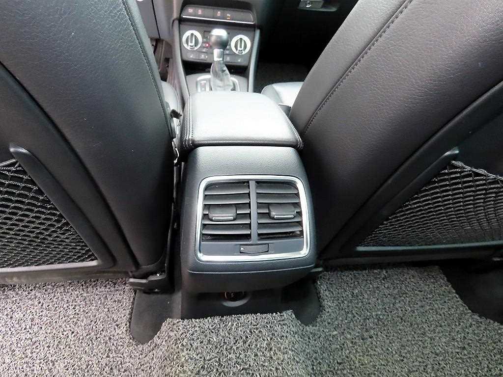 Audi Q3 — photo 15