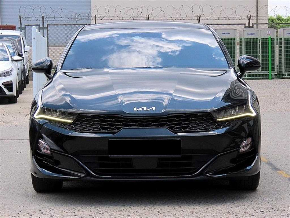 Kia K5 — photo 01