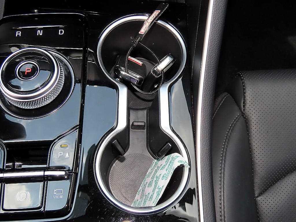 Kia K5 — photo 13