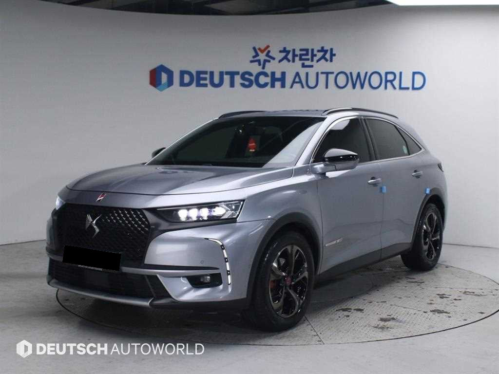 DS Automobiles DS7 — photo 01