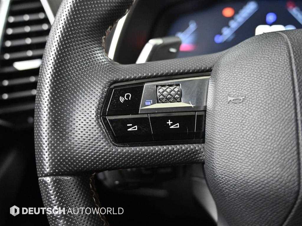 DS Automobiles DS7 — photo 18