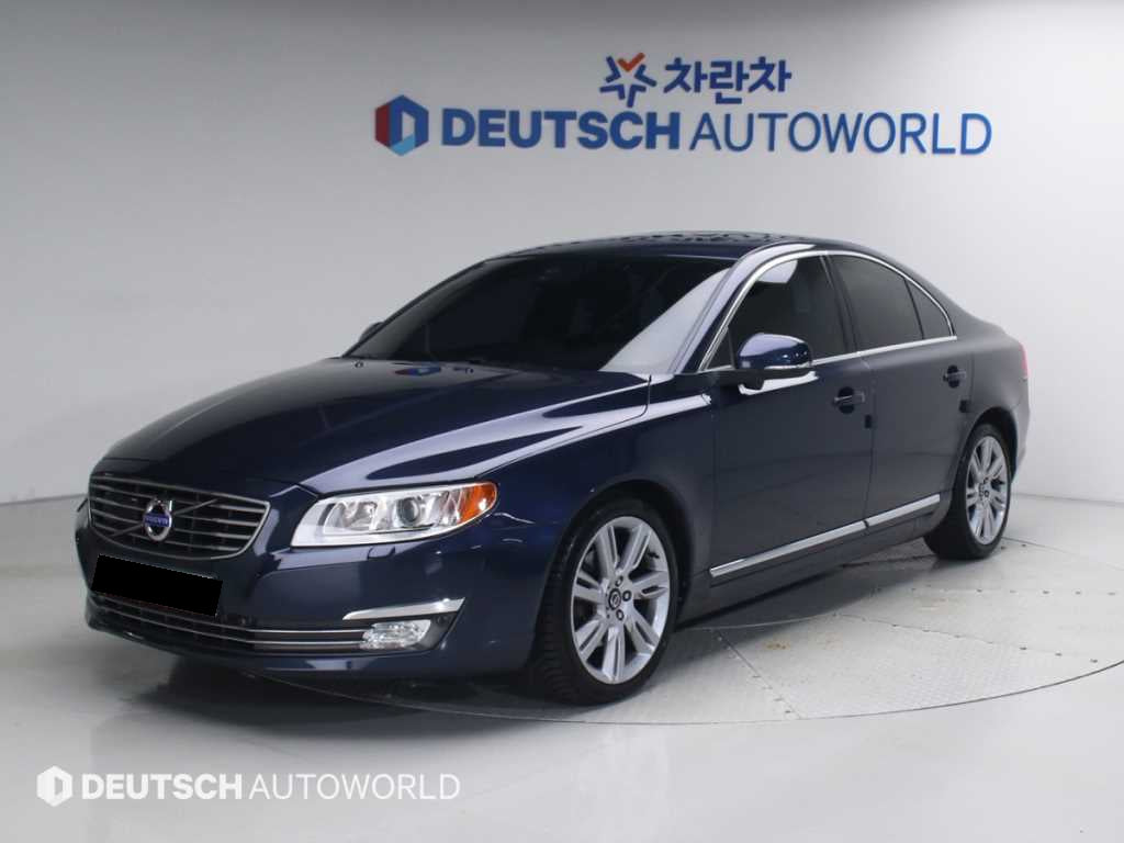 Volvo S80 — photo 01