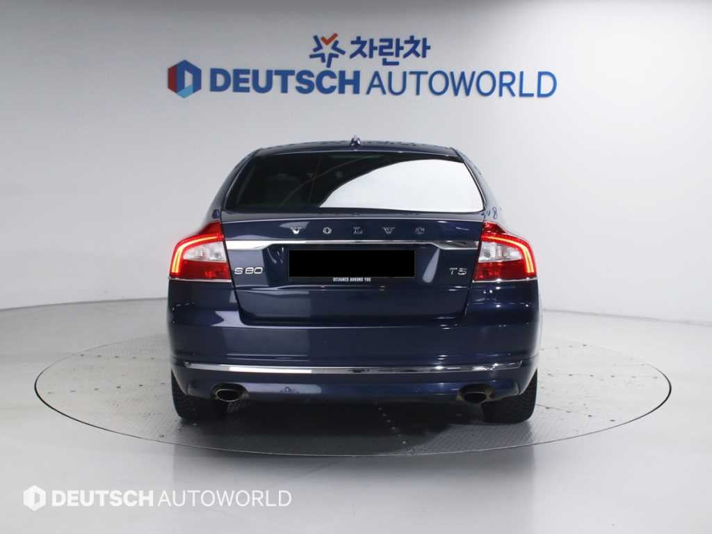 Volvo S80 — photo 04