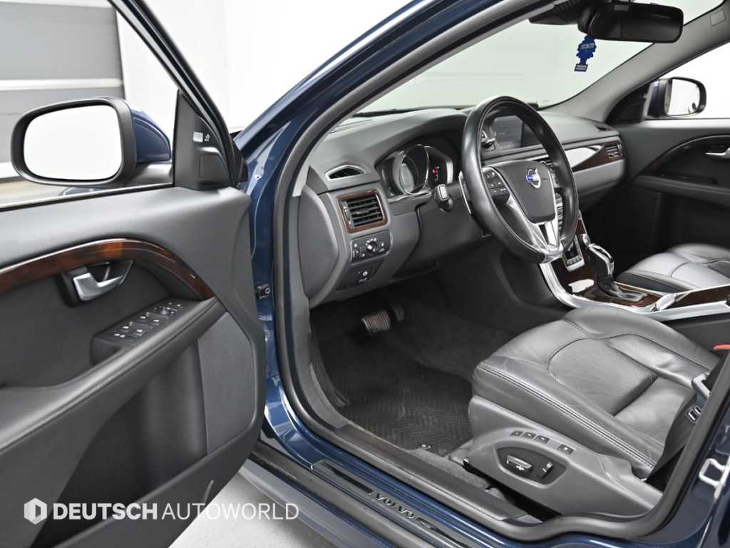 Volvo S80 — photo 11