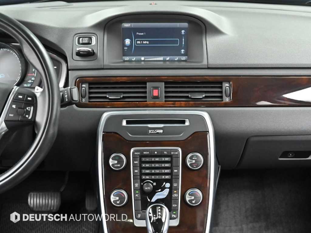 Volvo S80 — photo 14