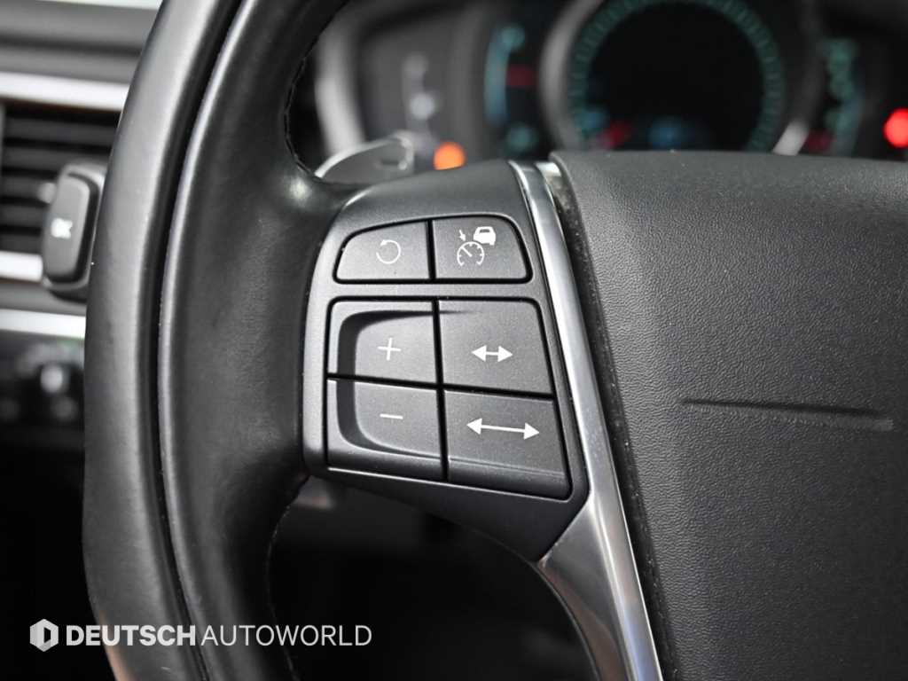 Volvo S80 — photo 17