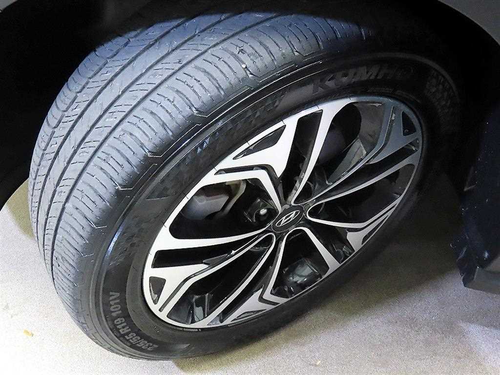 Hyundai Santafe — photo 20