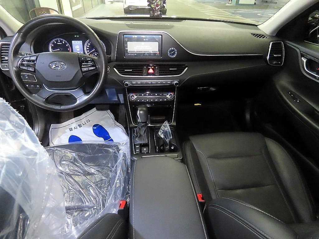 Hyundai Grandeur — photo 10
