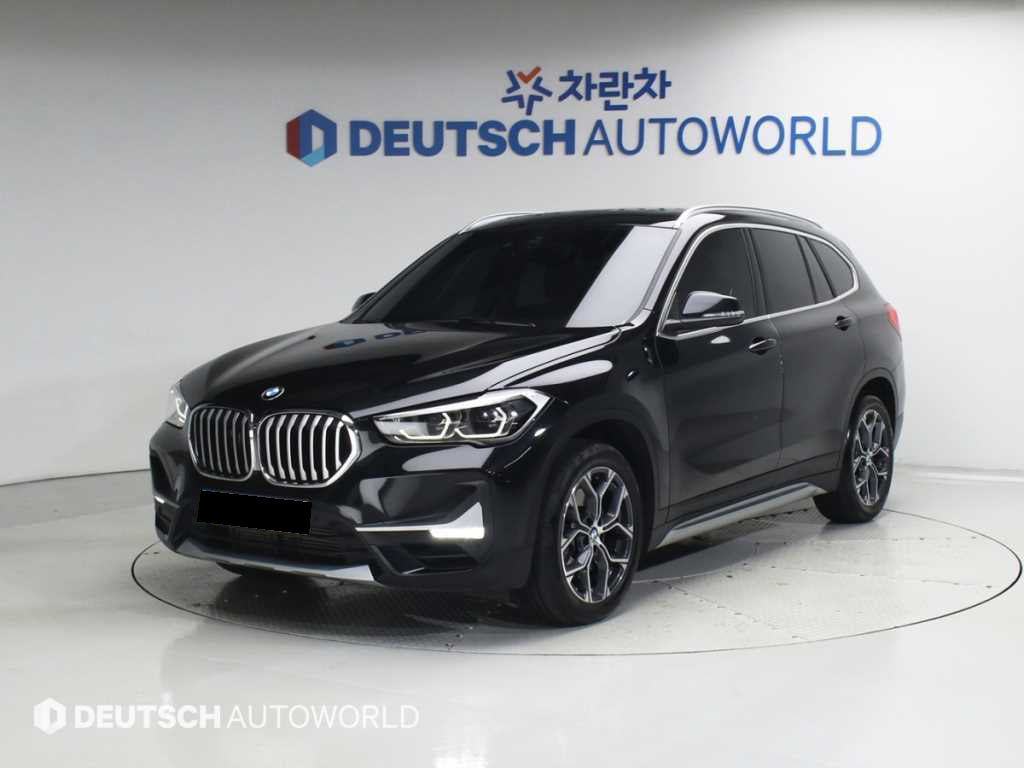 BMW X1 — photo 01