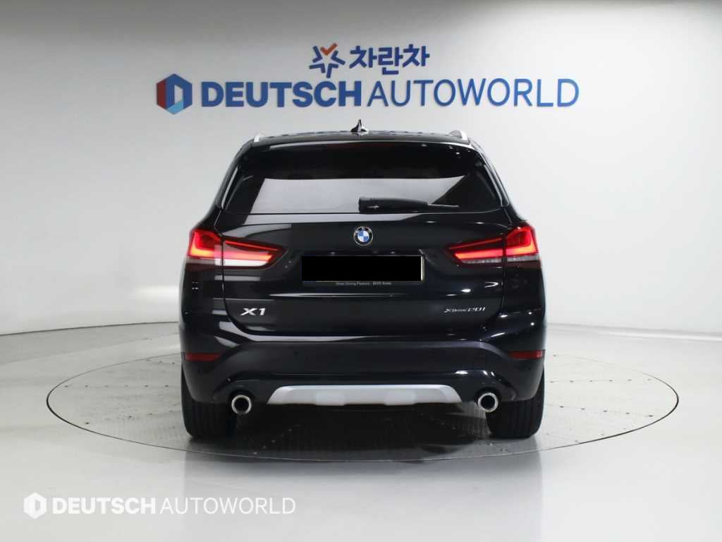 BMW X1 — photo 04