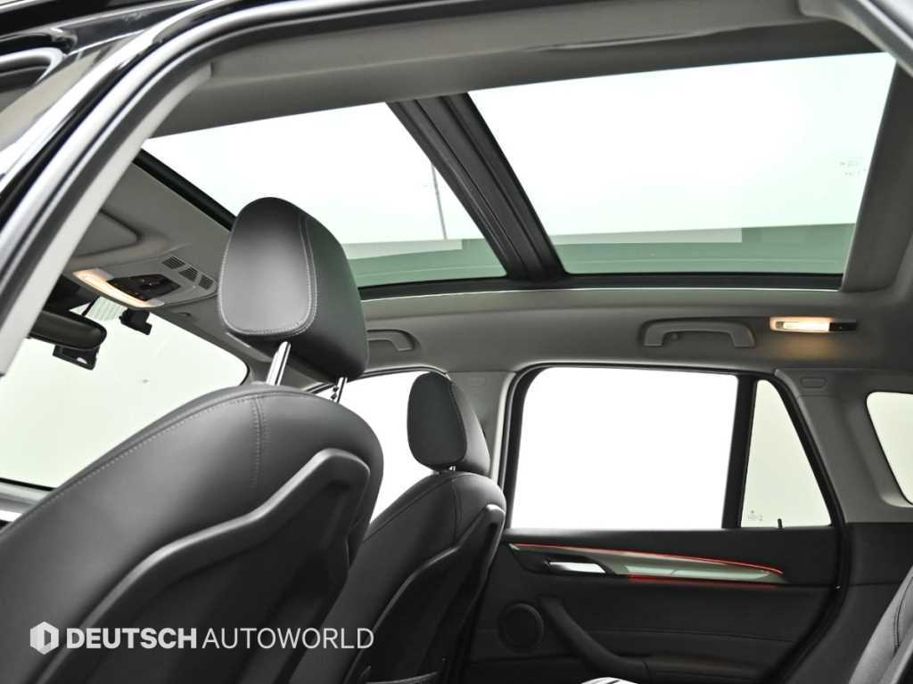 BMW X1 — photo 18