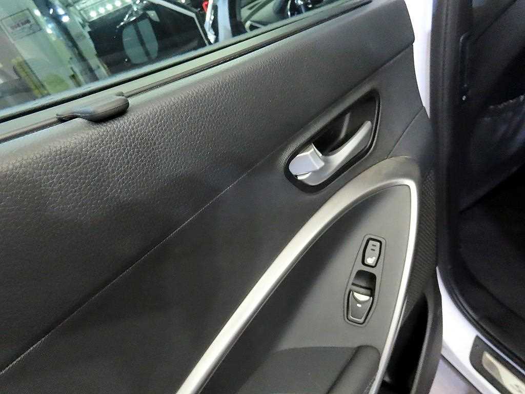 Hyundai Santafe — photo 17