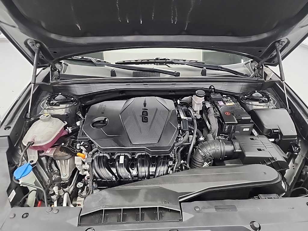 Kia K8 — photo 05