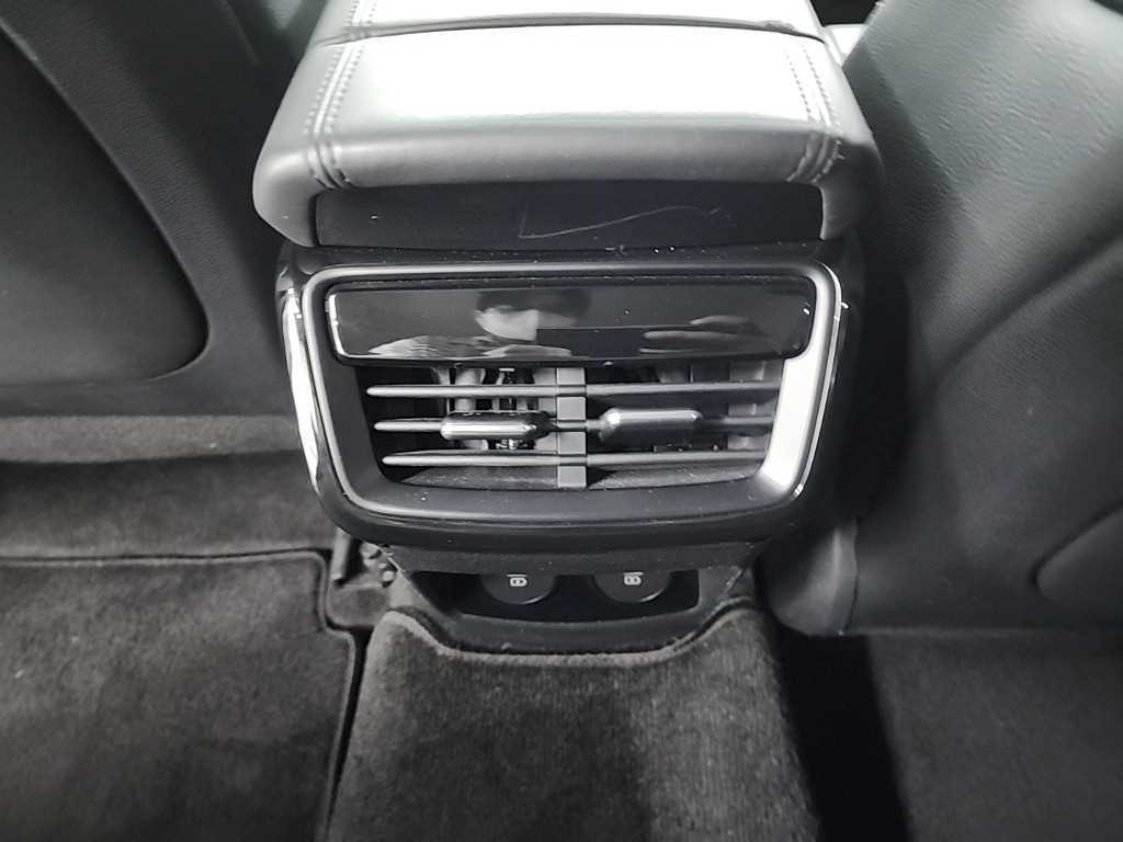 Kia K8 — photo 13