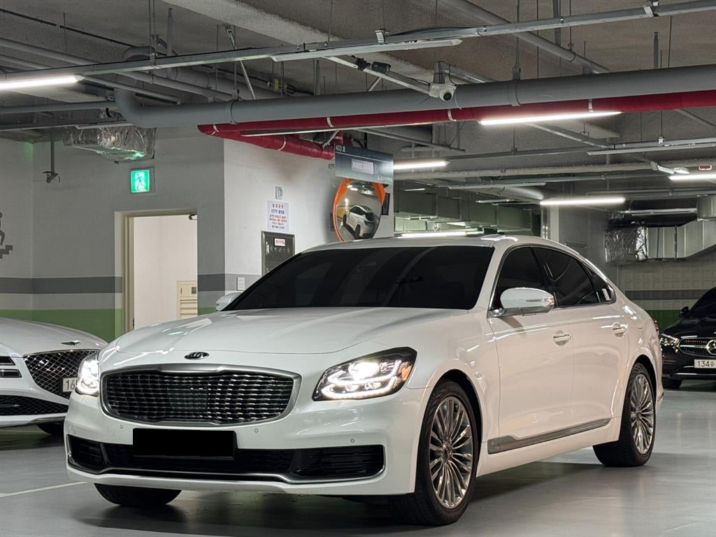 Kia K9 — photo 01