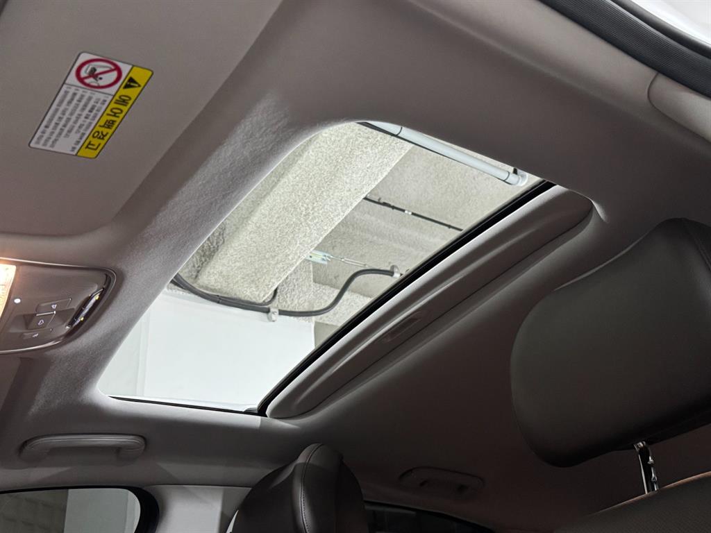Kia K9 — photo 08