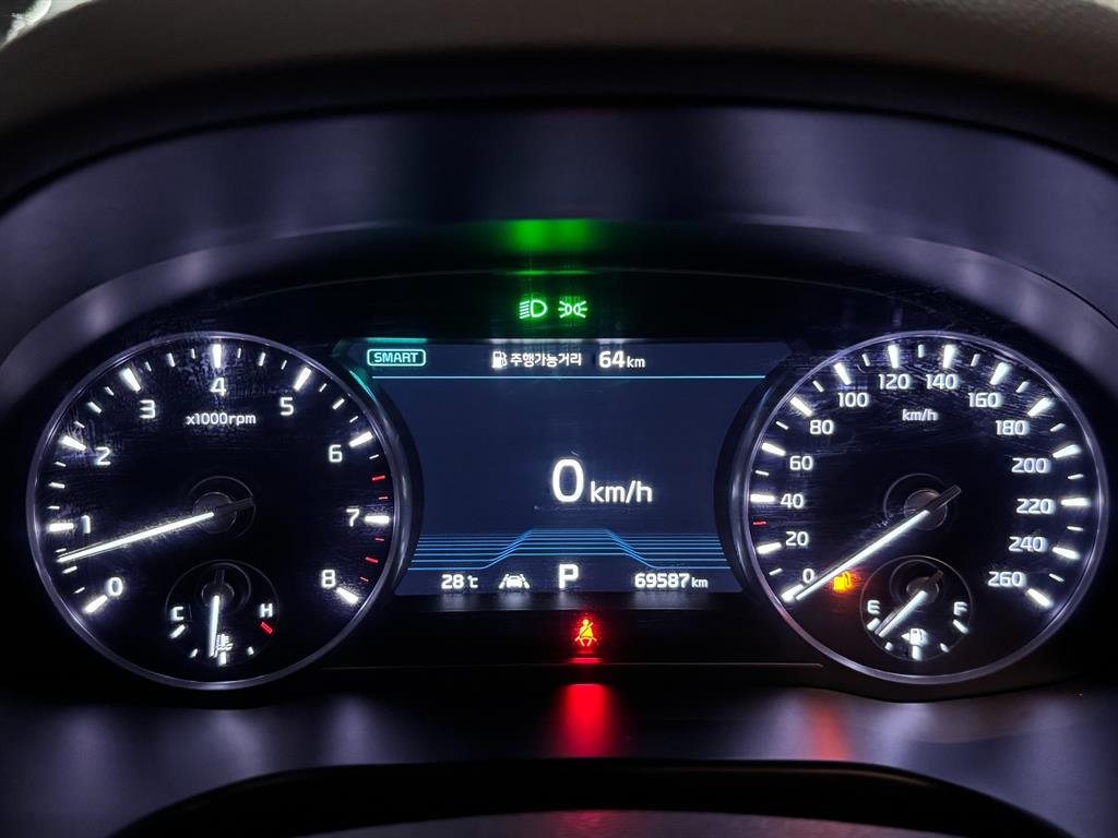 Kia K9 — photo 10