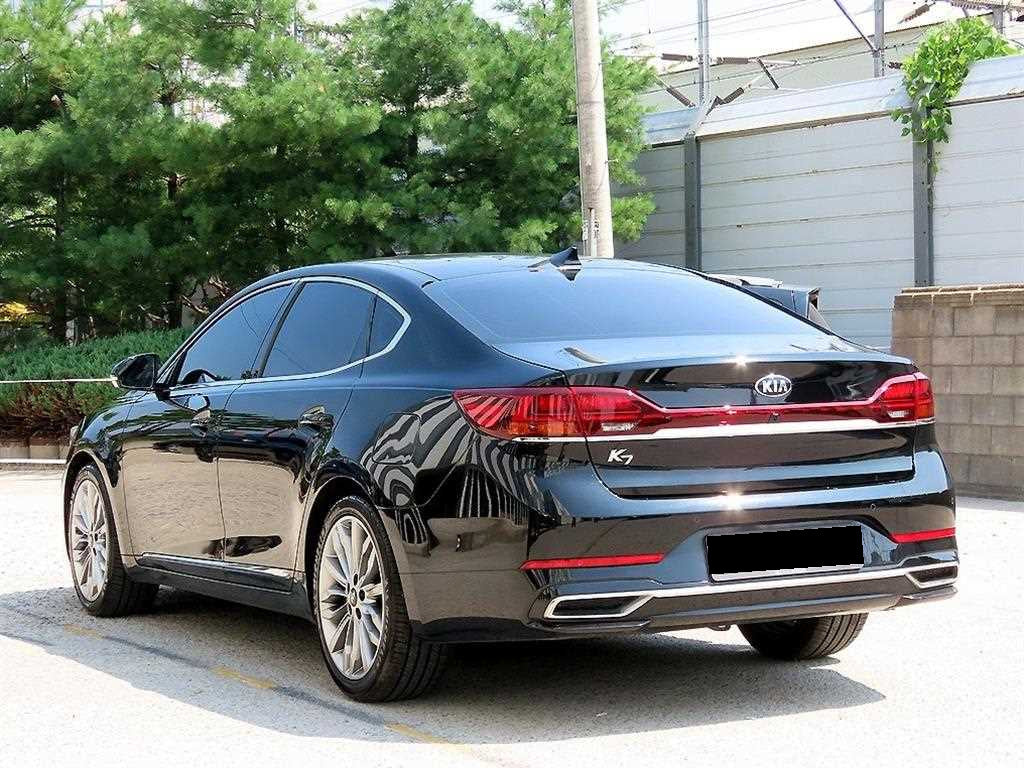 Kia K7 — photo 03