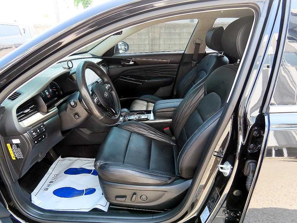 Kia K7 — photo 05