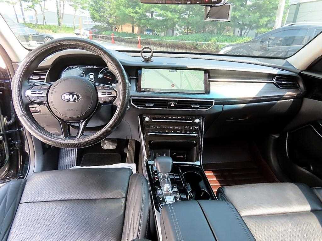 Kia K7 — photo 07