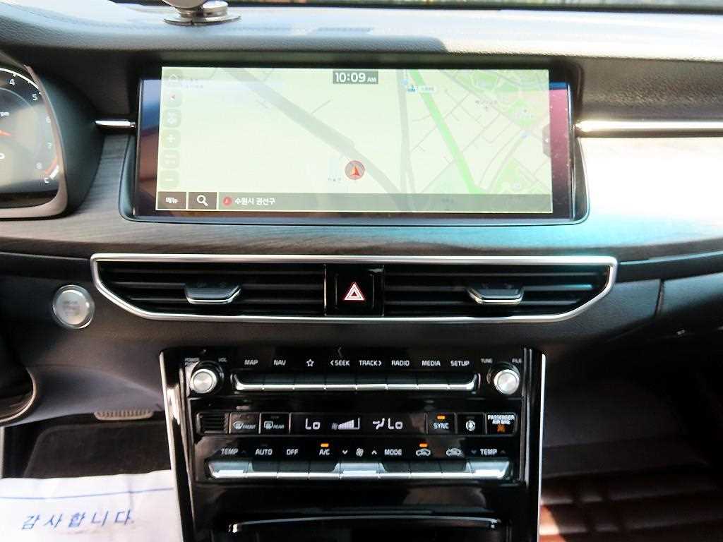 Kia K7 — photo 13