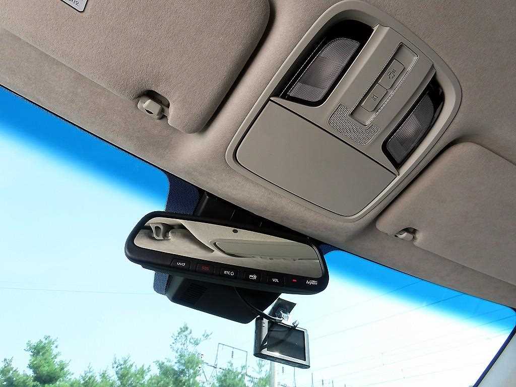 Kia K7 — photo 15