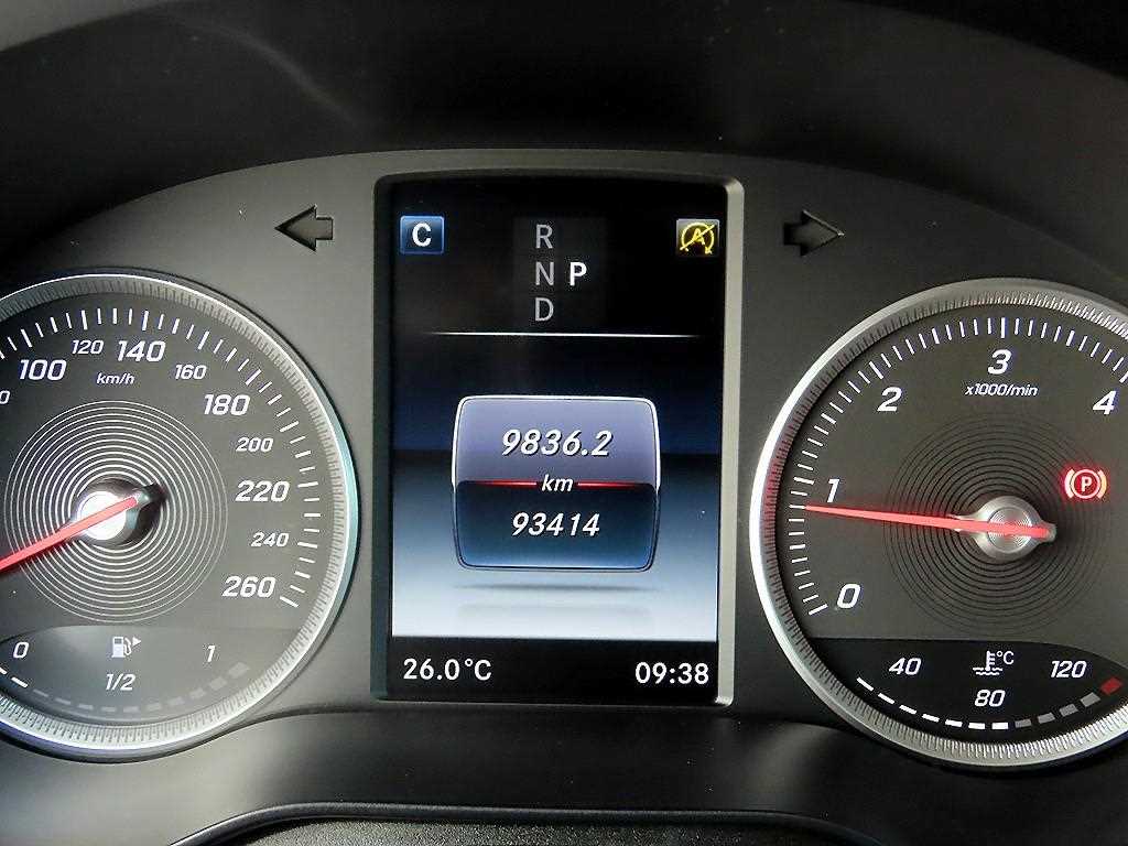 Mercedes-Benz GLC-Class — photo 09