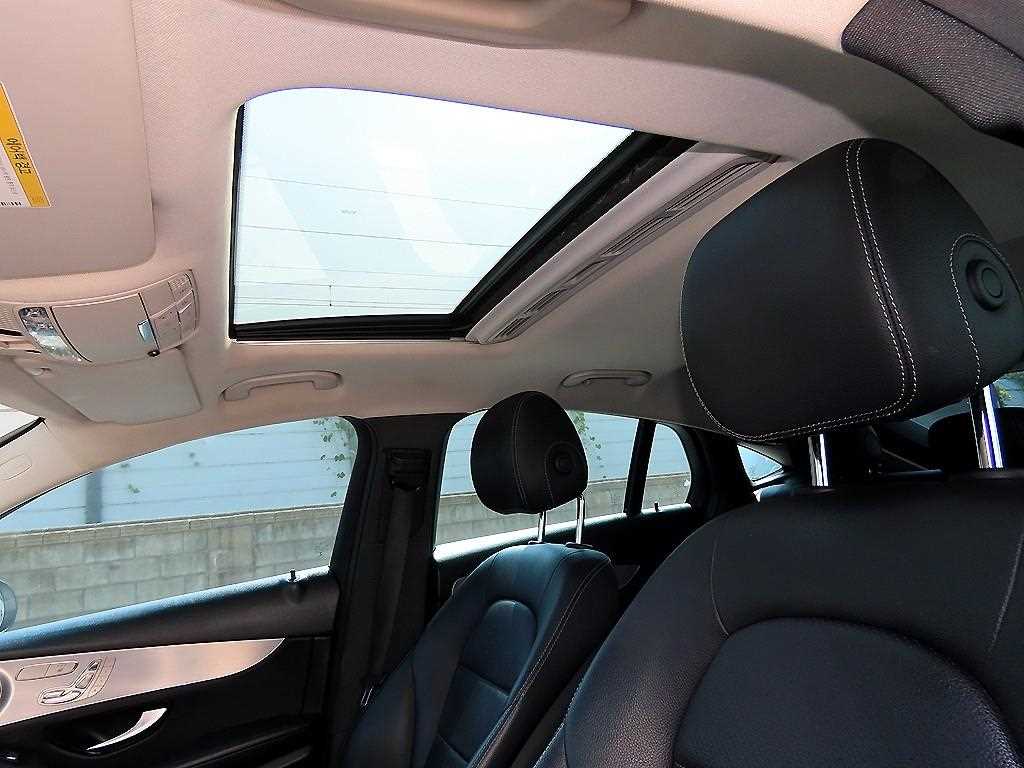 Mercedes-Benz GLC-Class — photo 15