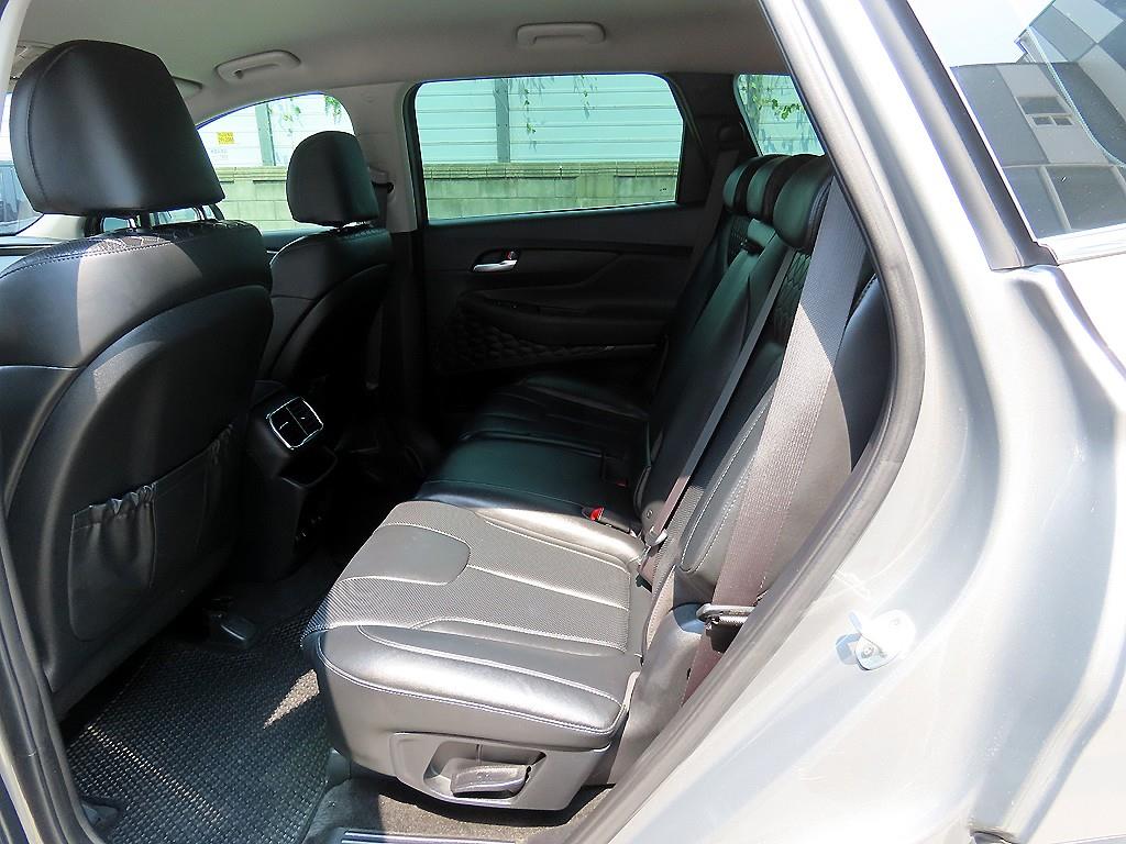 Hyundai Santafe — photo 06