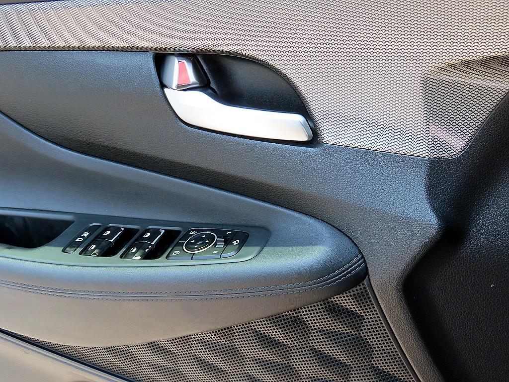 Hyundai Santafe — photo 11