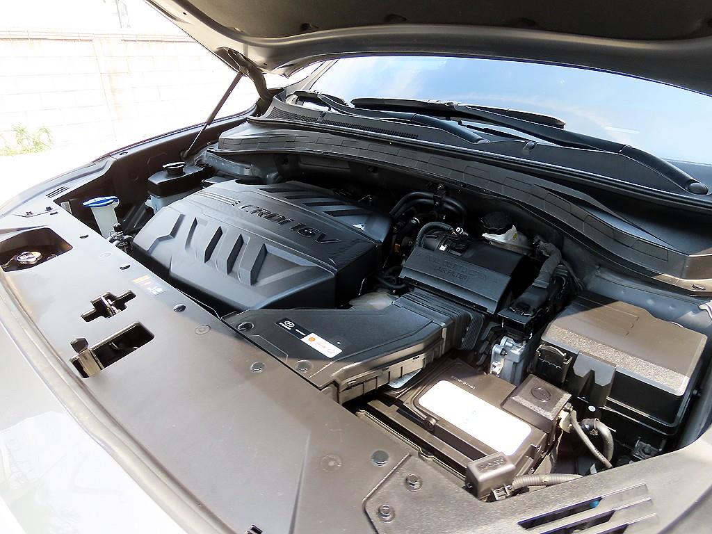 Hyundai Santafe — photo 19