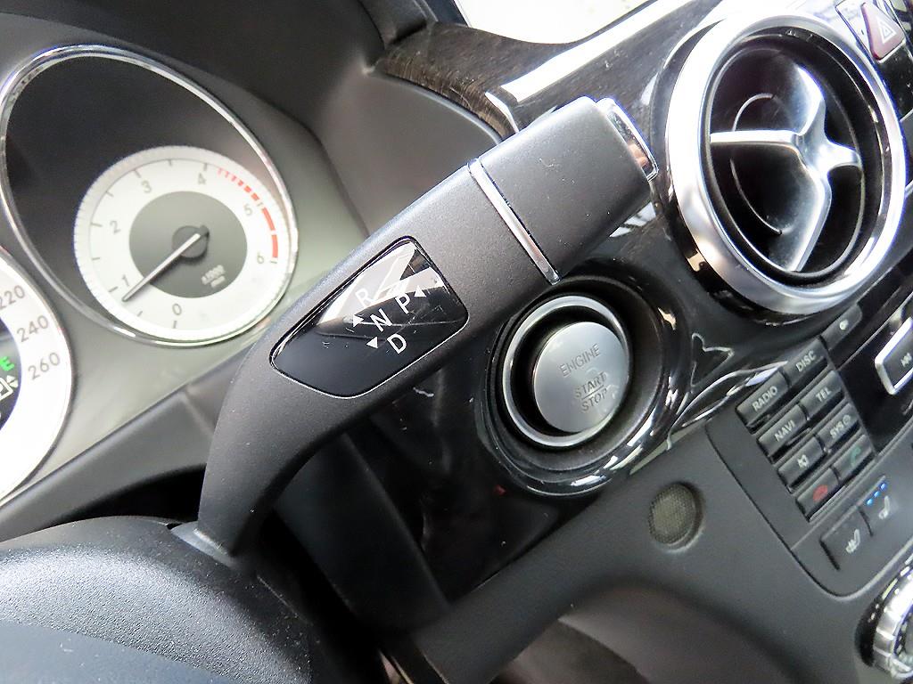 Mercedes-Benz GLK-Class — photo 10