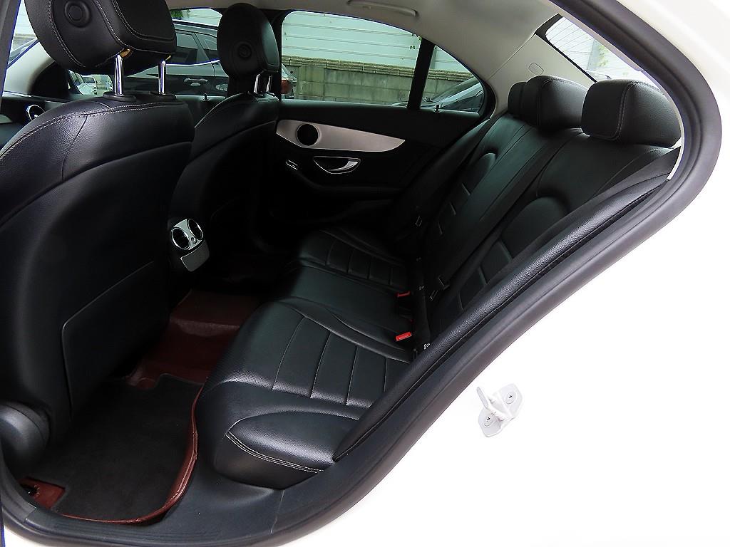 Mercedes-Benz C-Class — photo 06