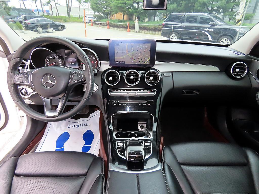 Mercedes-Benz C-Class — photo 07
