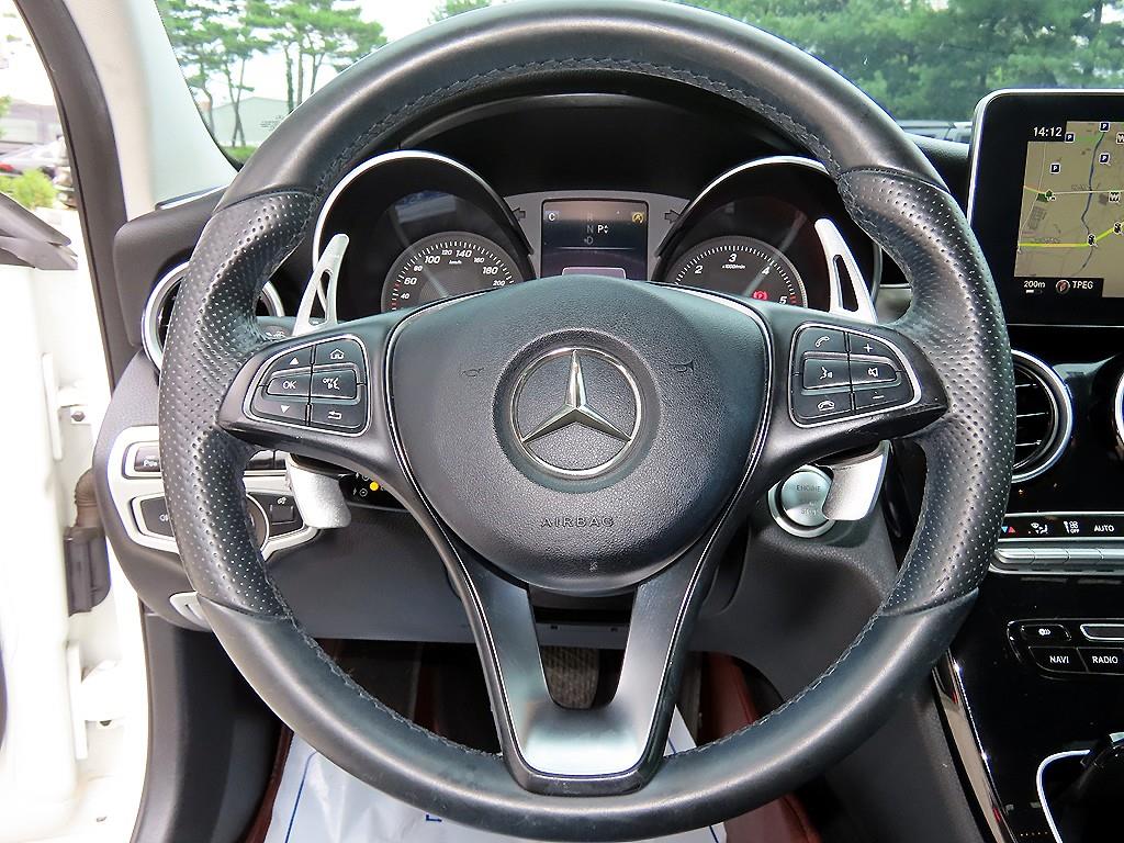 Mercedes-Benz C-Class — photo 08