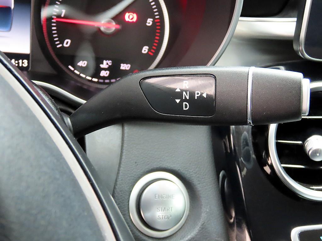 Mercedes-Benz C-Class — photo 11