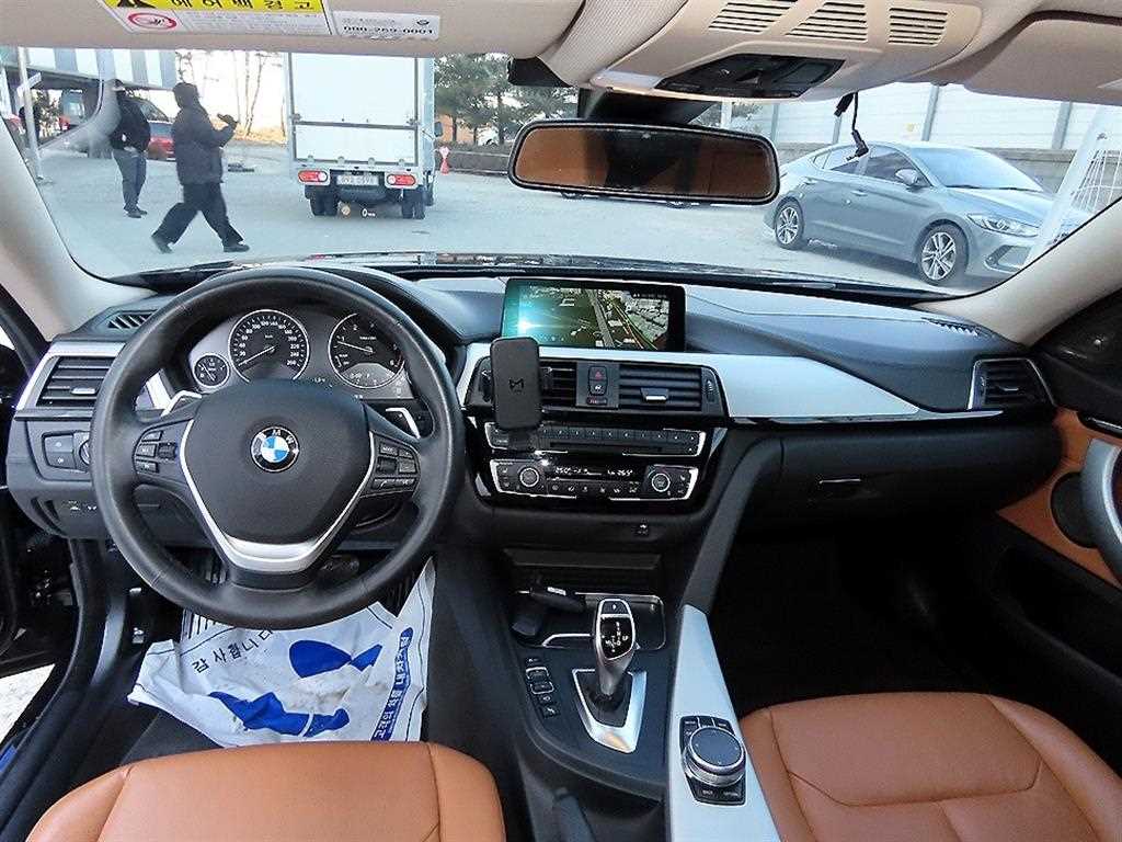 BMW 4-Series — photo 07
