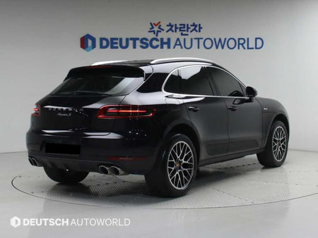 Porsche Macan — photo 02