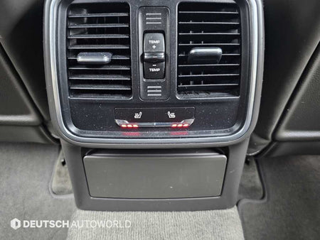 Porsche Macan — photo 16