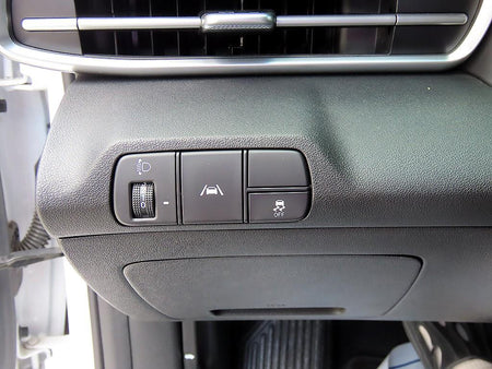 Hyundai Avante — photo 12
