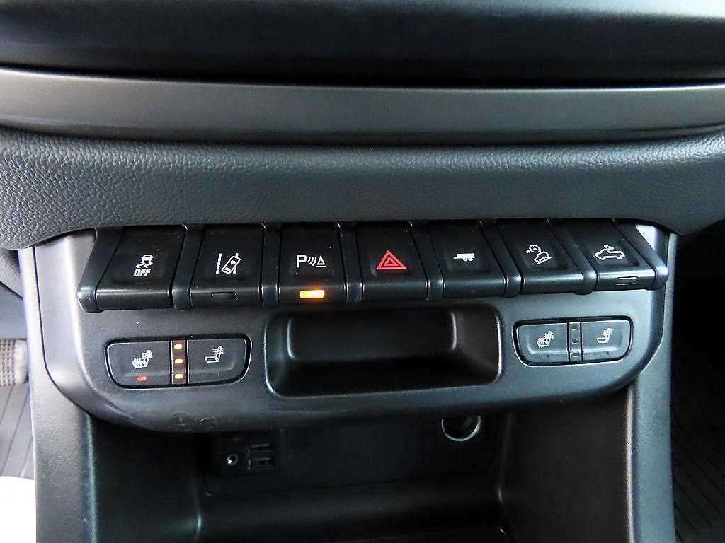 CHEVROLET Colorado — photo 16