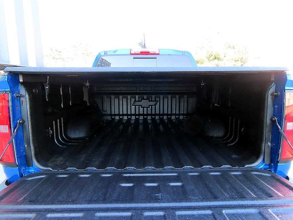 CHEVROLET Colorado — photo 18