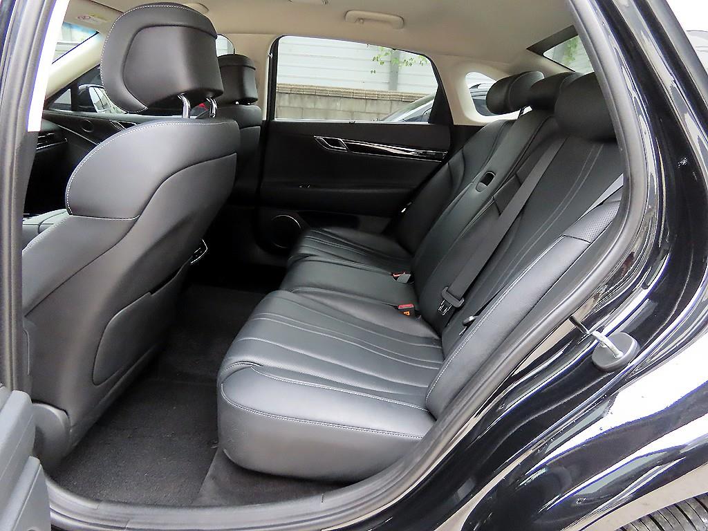 Genesis G80 — photo 06
